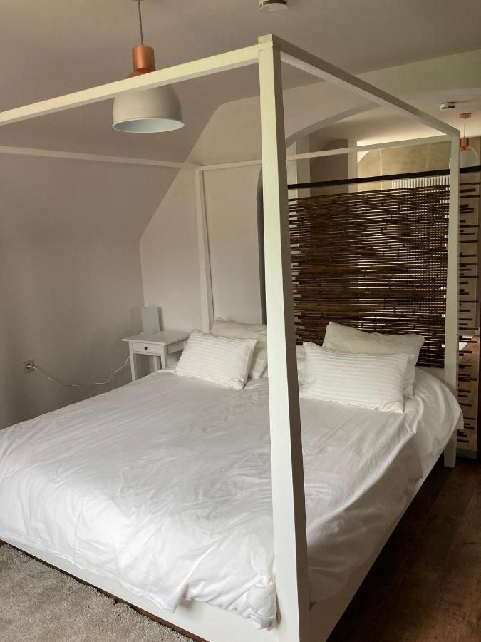 Rustig Appartement In Het Groen Met Terras Kontich Exterior foto